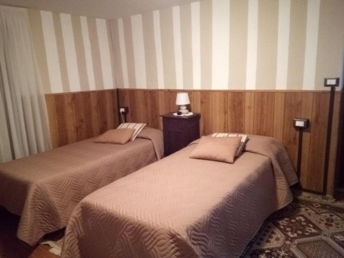 Casa Vacanza Pizzo Camino Calasca-Castiglione Ngoại thất bức ảnh